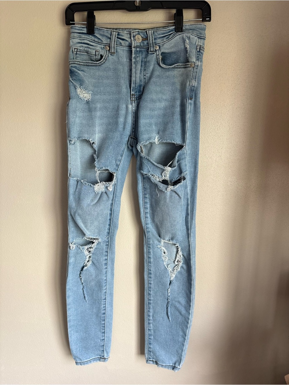 2/$5 Forever 21 Light Blue Ripped Skinny Jeans